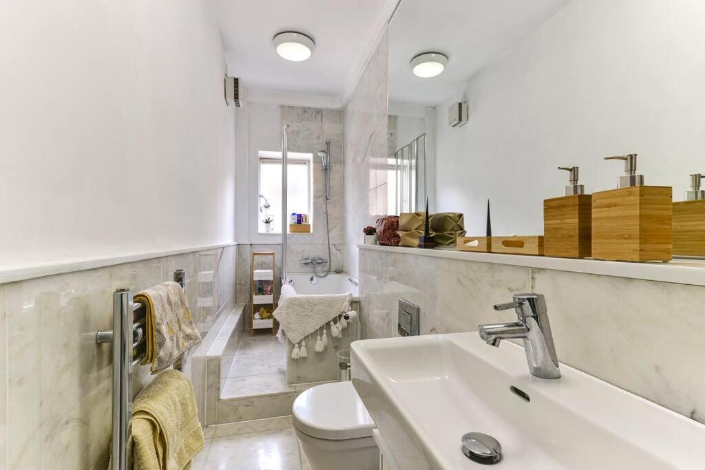 Modern One Bedroom In Fitzrovia, Central ロンドン エクステリア 写真